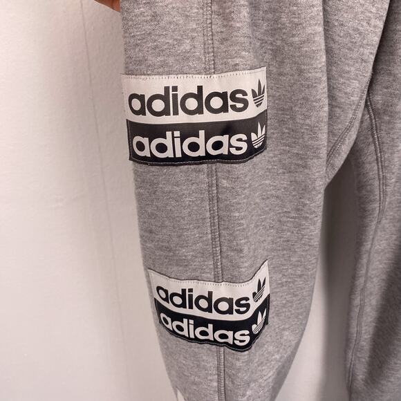 Adidas Men's Reveal Your Voice Fleece Logo Sweatpants Large - Picture 3 of 7